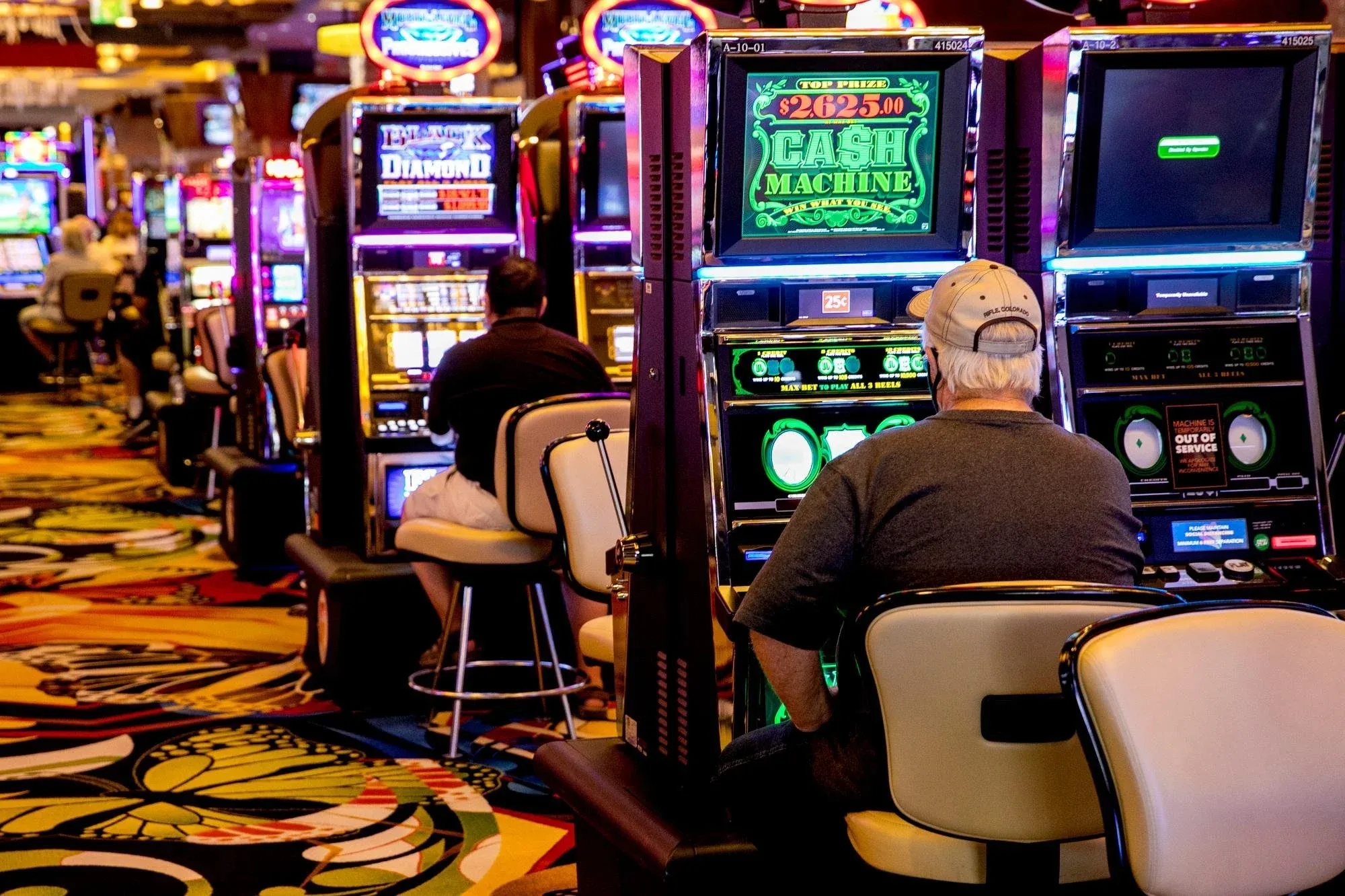 Mobile-friendly casino illustration